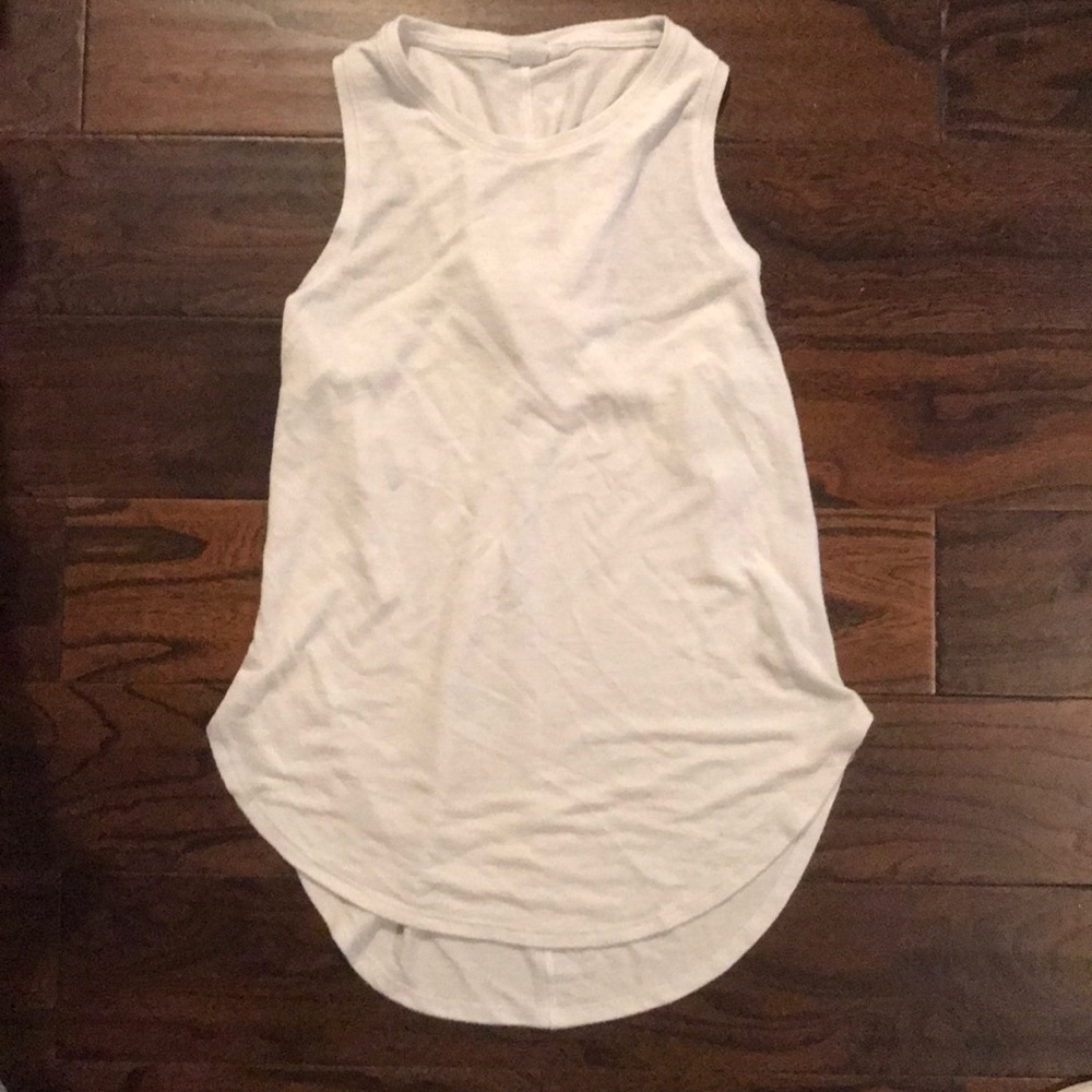 Gap t-shirt with criss-cross back detail